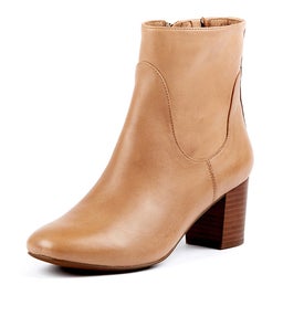 BAZAAR TAN LEATHER