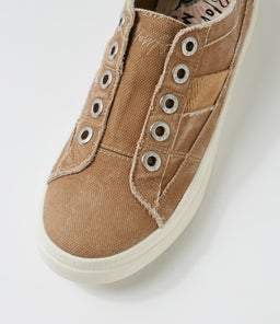 HANGOUT BW DESERT KHAKI CANVAS
