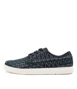 C ALBATROSS GREEN AZTEC PRINT CANVAS