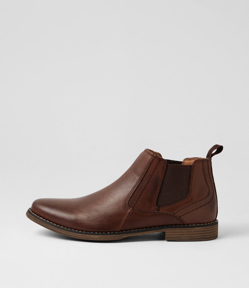 Mills Chestnut Leather Chelsea Boots Mills Chestnut Leather Chelsea Boots