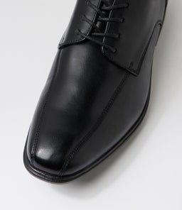 C PEARCE CF BLACK LEATHER