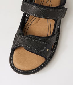 SURMON CF BLACK TUMBLE LEATHER
