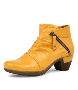 LOMO CF YELLOW LEATHER