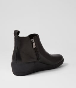 BLINKIE CF BLACK BLACK SOLE LEATHER