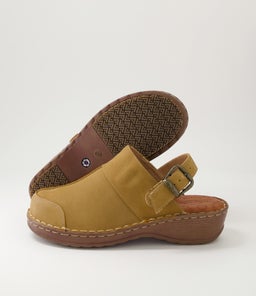 NYLA CF CINNAMON NUBUCK