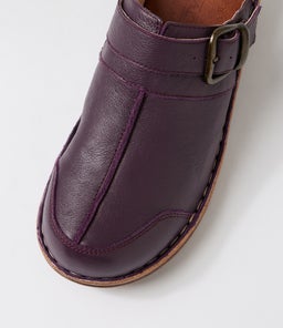 NYLA CF PLUM LEATHER