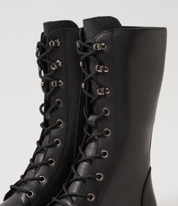 ARGYLE CF BLACK WAXY LEATHER