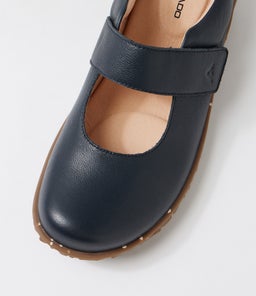 VIERA CF NAVY LEATHER