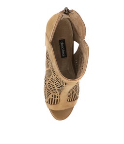CARESSE DARK TAN NAPPA (LEATHER)