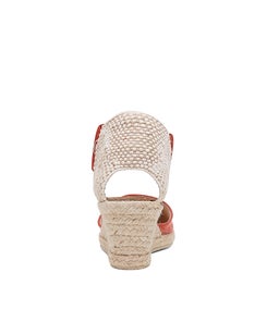 TAMIKO DF CORAL CANVAS