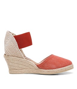 TAMIKO DF CORAL CANVAS