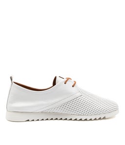 PATTY DF WHITE LEATHER