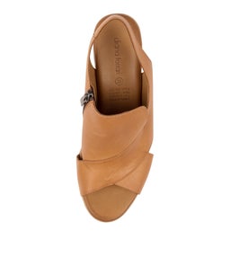 WONDIR DF TAN LEATHER