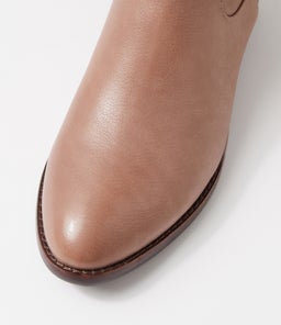 GIDDY DF LT CHOC LEATHER