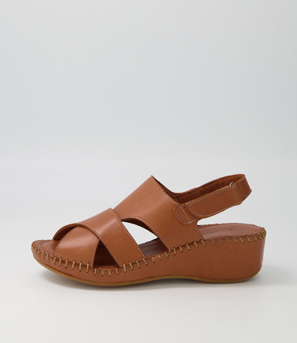 Williams sales shoes sandals