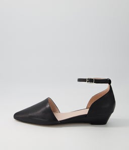 PRYE DF BLACK LEATHER