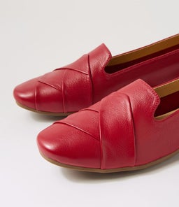 TILONY DF DK RED LEATHER