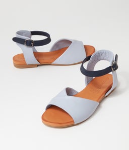 WINNA DF POWDER BLUE NAVY LEATHER