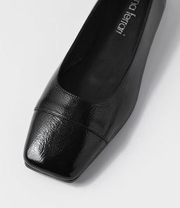 TAME DF BLACK PATENT LEATHER