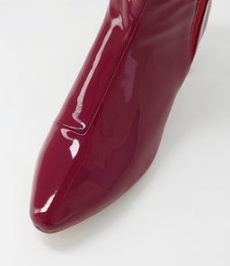 LARLOT DF CHERRY PATENT LEATHER