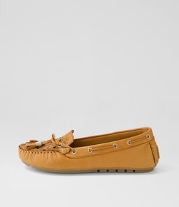 SHIPS DF TAN LEATHER