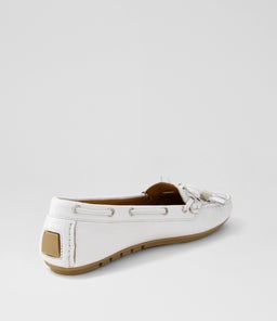 SHIPS DF WHITE LEATHER
