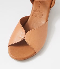 PADINE DF TAN LEATHER