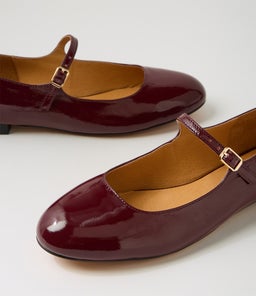 CURIOUS DF BURGUNDY PATENT LEATHER