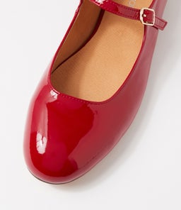 CURIOUS DF DEEP RED PATENT LEATHER