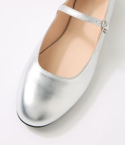 CURIOUS DF SILVER LEATHER