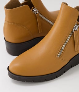 CINDERA DF DK TAN DK BROWN SOLE LEATHER
