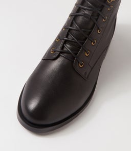 TREMENDON DF BLACK LEATHER