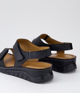 AUDREA DF BLACK LEATHER