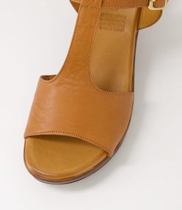 BEEZI DF TAN LEATHER