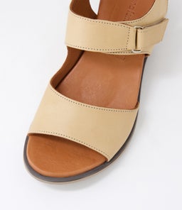 DIANAN DF LT TAUPE LEATHER
