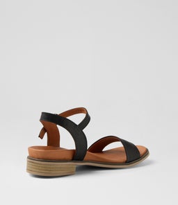 DELEMA DF BLACK LEATHER