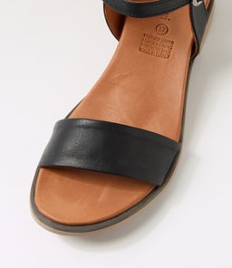 DELEMA DF BLACK LEATHER