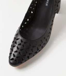 SOSAY DF BLACK LEATHER