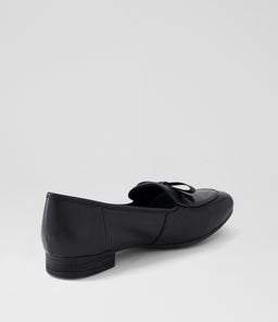 TEMMAS DF BLACK LEATHER