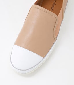 ALAINAH DF WHITE LATTE LEATHER