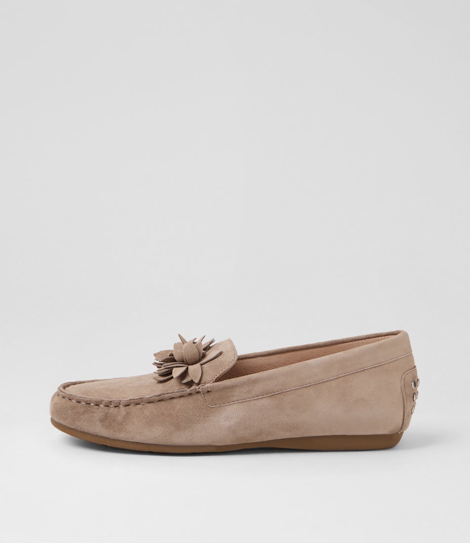 Errin Stone Suede Flat Shoes Errin Stone Suede Flat Shoes
