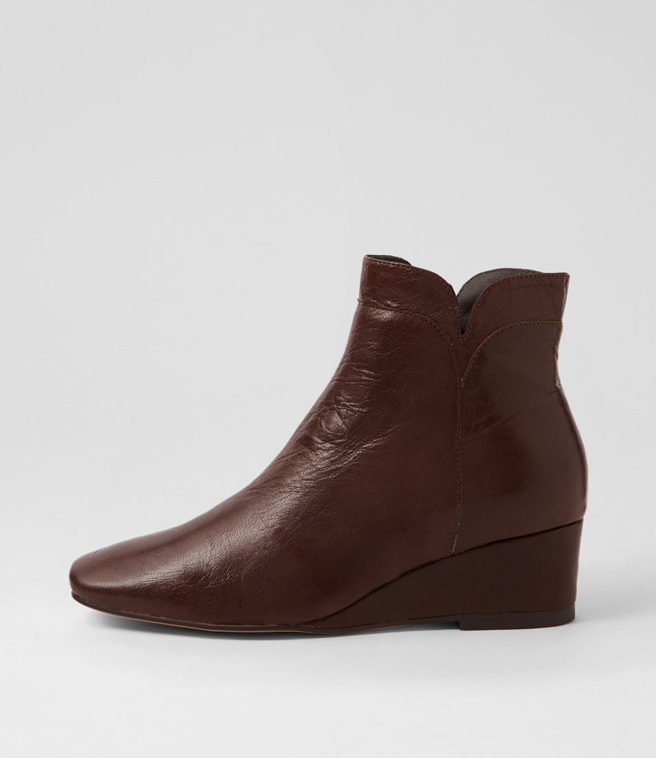 Grande Choc Luxe Leather Ankle Boots