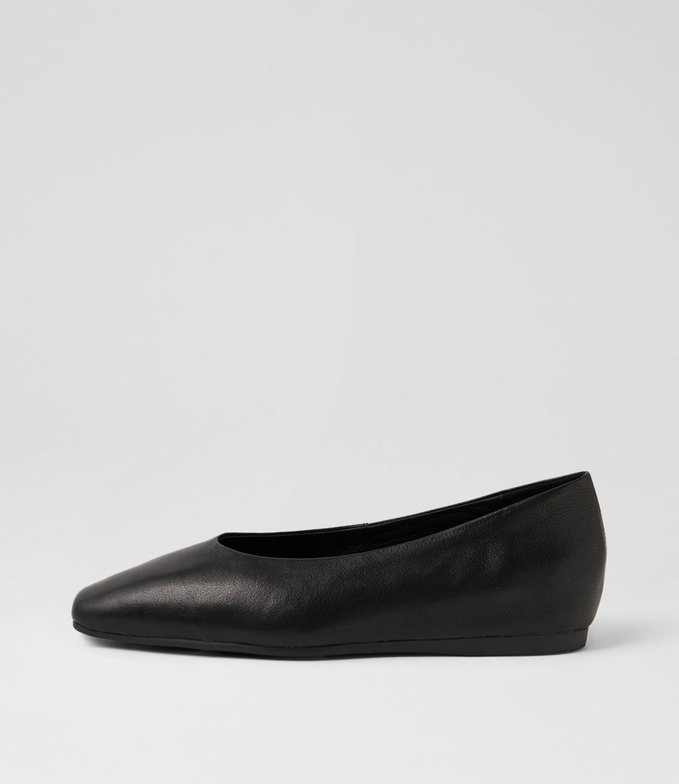 Karter Black Leather Flat Shoes