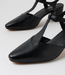 LEONEE DF BLACK LEATHER