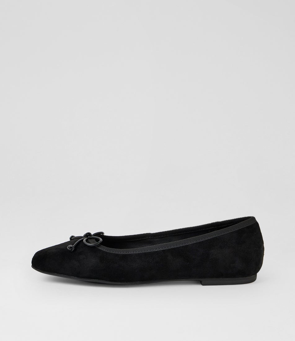 Zokena Black Suede Flat Shoes