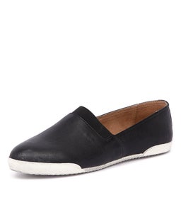 SANDS BLACK LEATHER