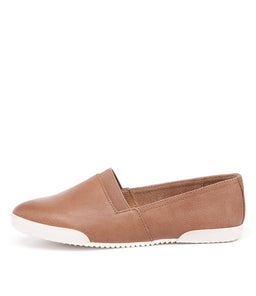 SANDS TAN LEATHER