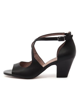 QUEST BLACK LEATHER