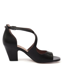 QUEST BLACK LEATHER