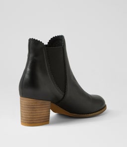 SADORE BLACK LEATHER